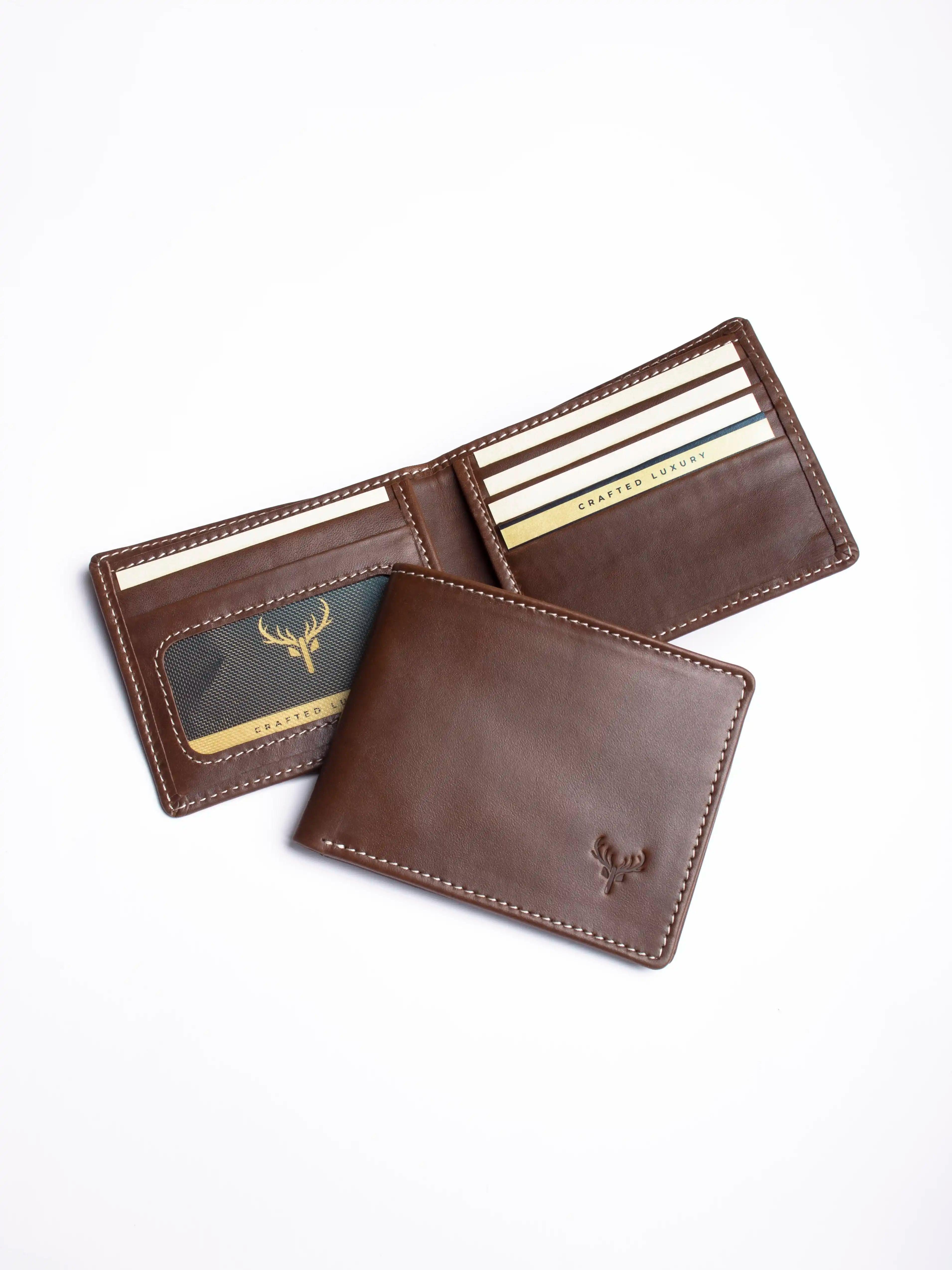 محفظة جلد طبيعي رجالية (Bifold Wallet)